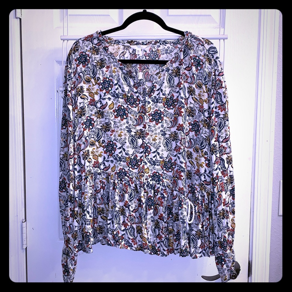 Time & Tru Patterned Top